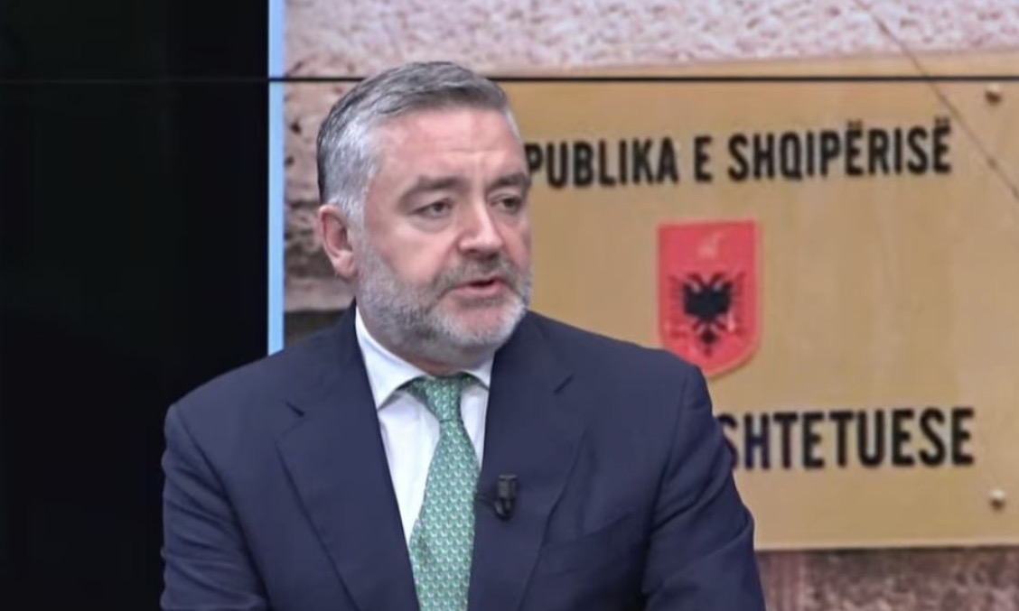 Sekretari i Përgjithshëm i PS: Nuk lejojmë të pezullohet një ministër