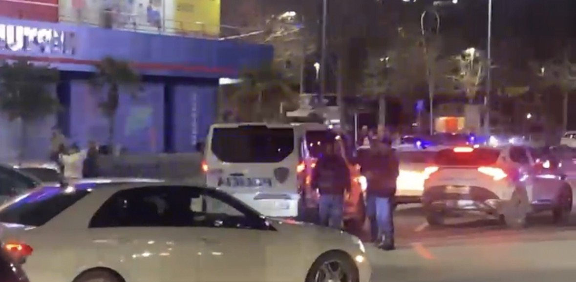 Sherr i madh në Vlorë, ndërhyn policia mes disa personave… 