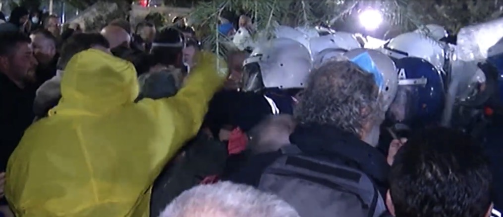 “Këta nuk janë protestues”/ Braçe dënon protestën e opozitës: Kjo ishte një përpjekje për të vrarë policinë 