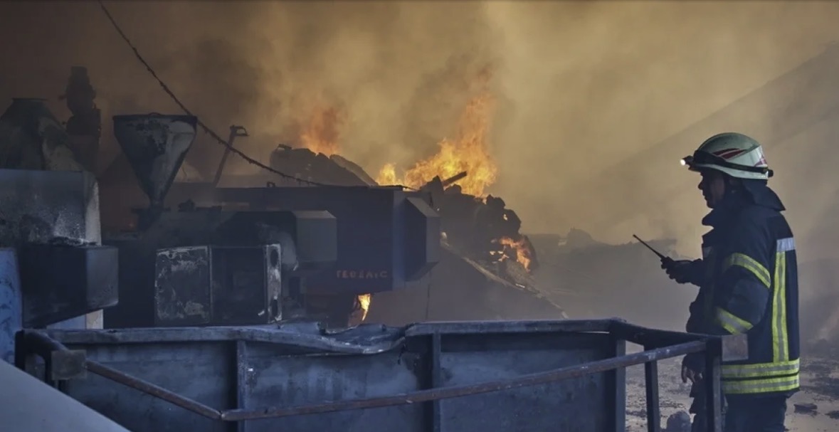 Rusia sulmon Ukrainën, ndërrojnë jetë katër persona, raportohet dhe për të plagosur 