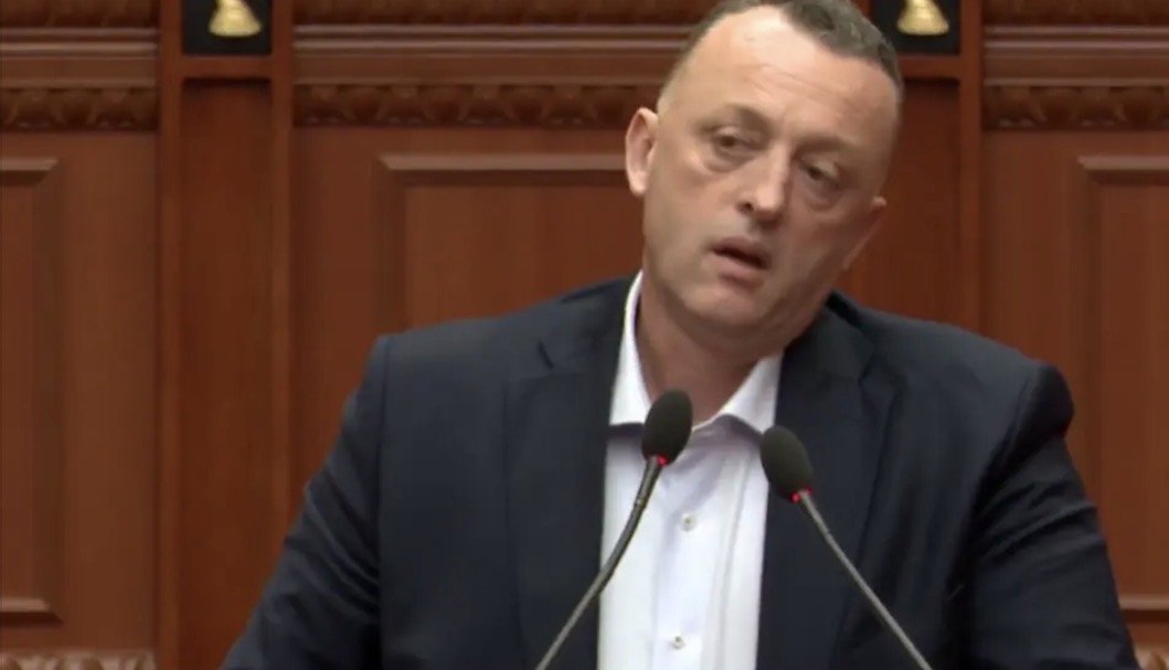 Ish-gardisti dhe deputeti i PS flet për herë të parë për 21 janarin: Grupi i zjarrit është shpikje