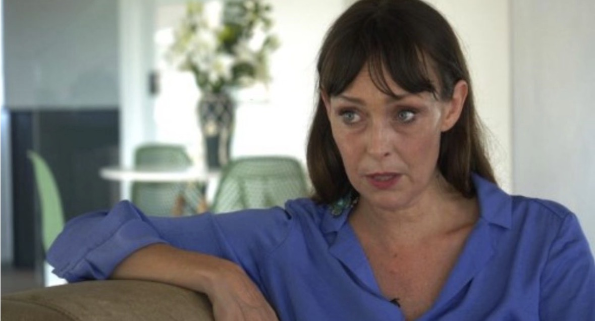 Dëshmia tronditëse një prej të mbijetuarave të Epstein: Ai nisi të më prekte në…