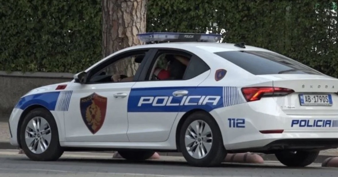 Plagosja me armë zjarri e 34-vjeçarit në ‘Rrugën e Kavajës’, ja kush është personi që plagosi Akil Kokaxhiun