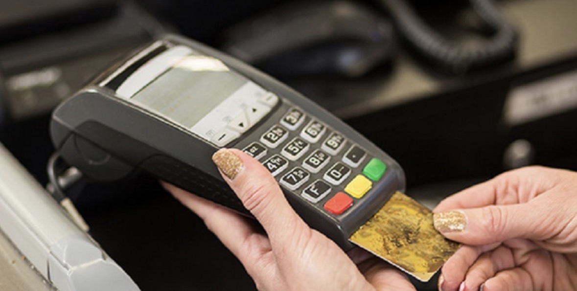 Rritje rekord e pagesave me kartë në Shqipëri në 2025 