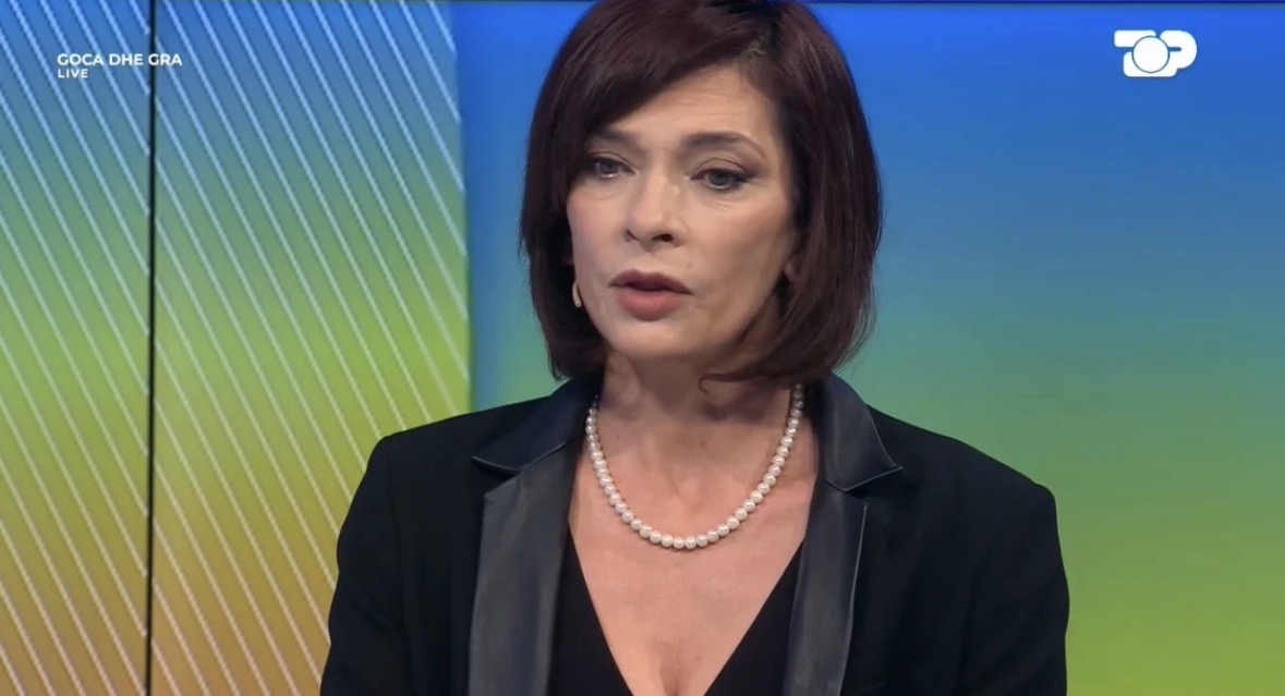 Ndarja nga jeta e vëllait të saj binjak, Ema Andrea përlotet në studion e “Goca &amp; Gra”: Humba gjysmën time më të mirë, po jetoj në dy dimensione