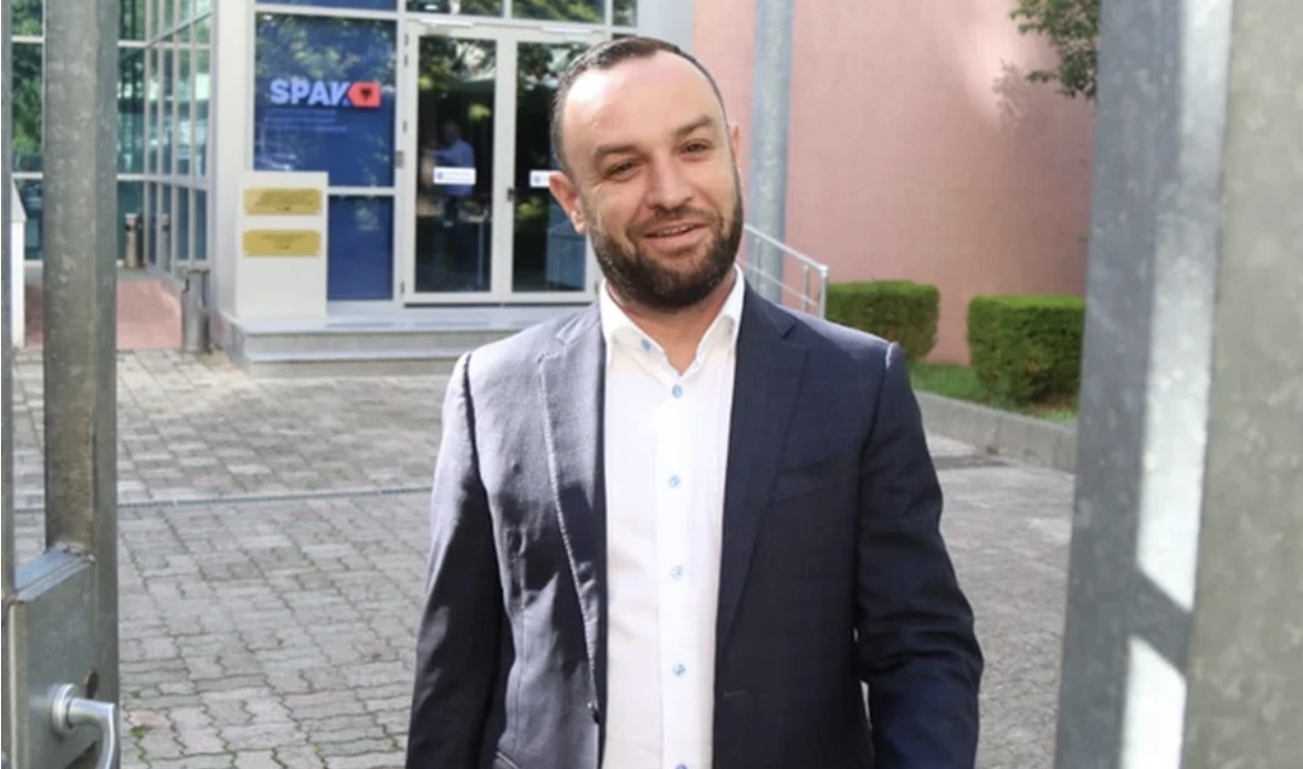 Lirohet nga burgu ish-deputeti socialist Jurgis Çyrbja