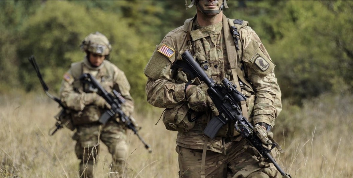 SHBA gati për sulm ndaj Iranit? Evakuohen bazat amerikane në Lindjen e Mesme 