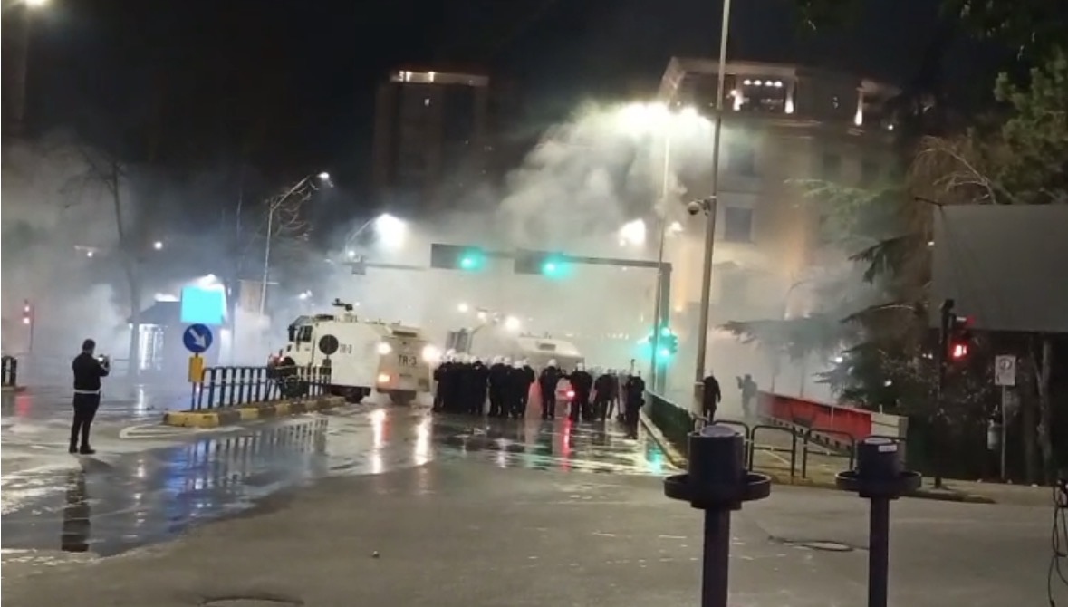 Reagon Komiteti Mysliman: Dënojmë incidentin, u lënduan besimtarë të pafajshëm