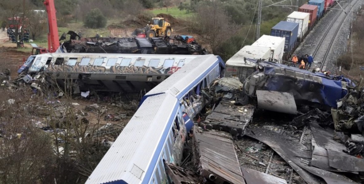 Tragjedia e Tempit me 57 viktima, flet babai i emigrantit shqiptar: Çfarë po mbulon qeveria greke 