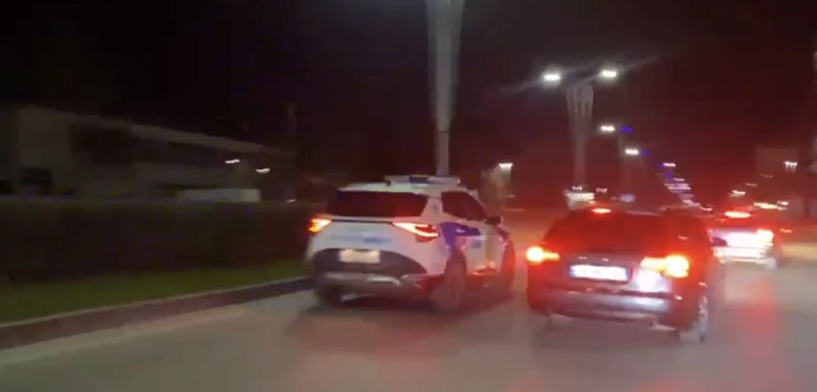 Aksion “blic” në hyrje të Vlorës, kontrolle të befasishme ndaj automjeteve të dyshimta