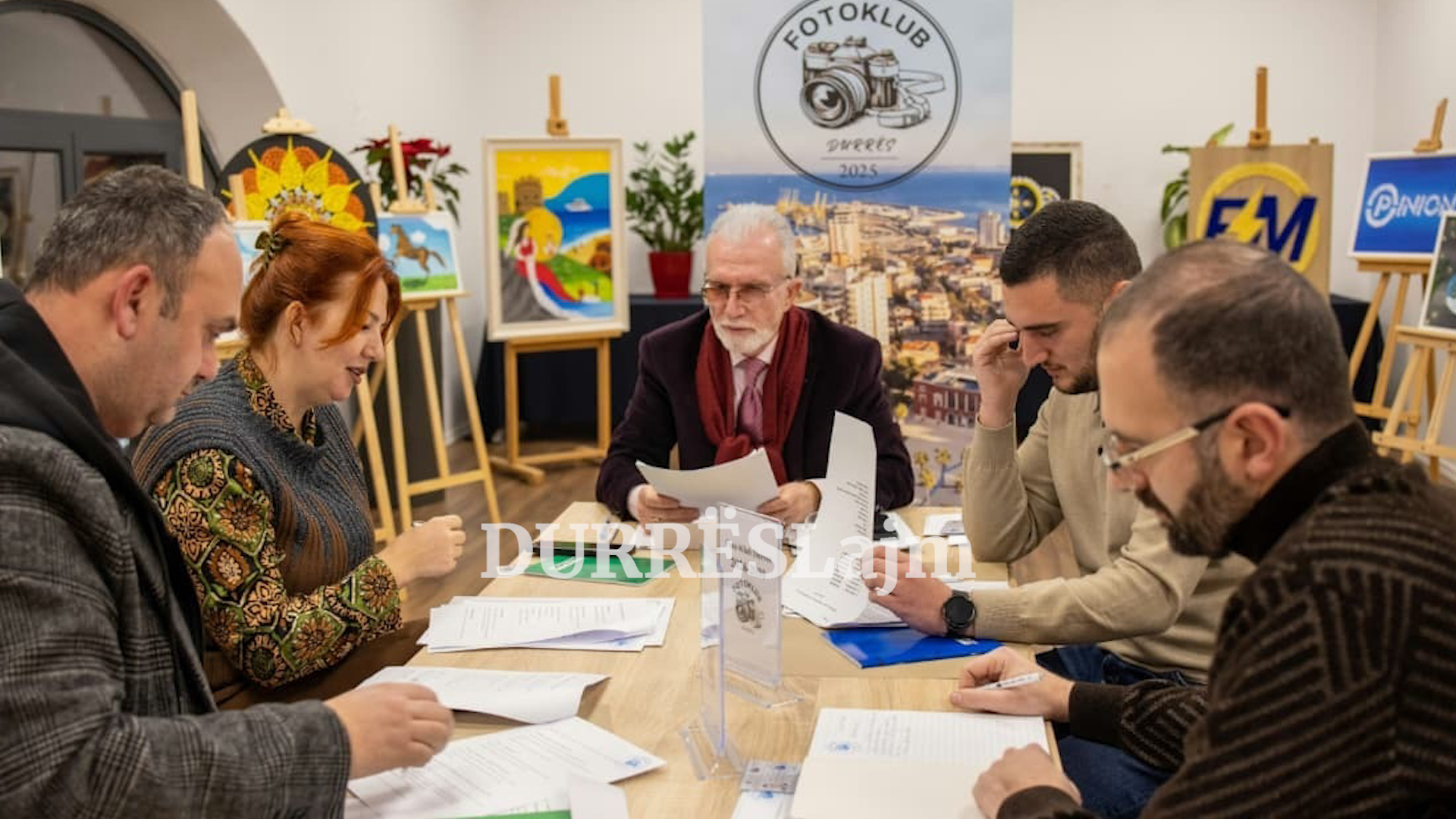 Foto Klub Durrës zgjedh drejtuesin dhe anëtarët e Bordit (VIDEO)