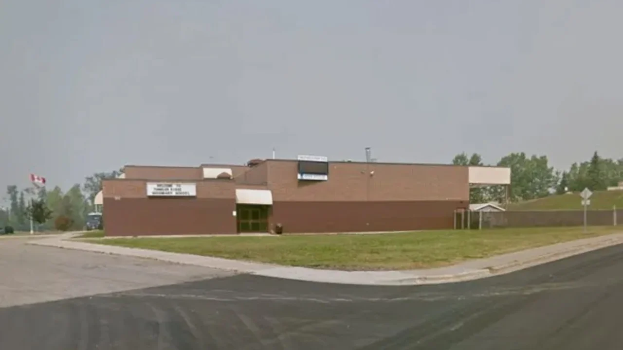 Tragjedia në shkollën në Kanada, policia konfirmon: Autorja e masakrës me 10 të vdekur ishte një vajzë