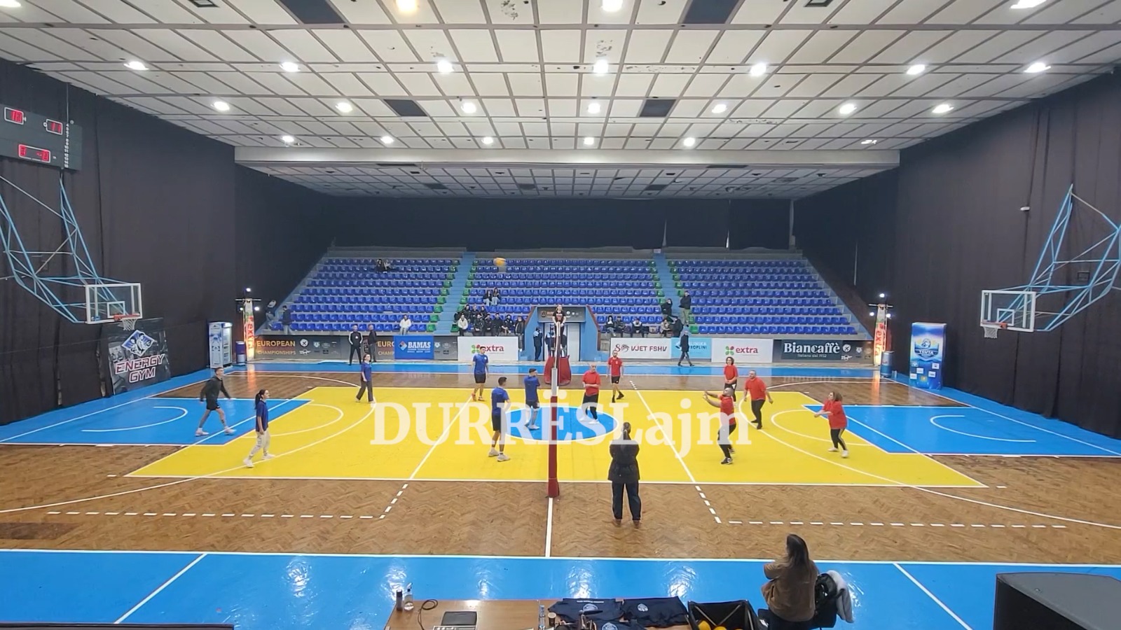 Nis në Durrës Kampionati Amator Mix i Volejbollit (VIDEO)