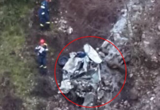 Aksident tragjik në Greqi, makina bie nga shkëmbi, gjendet i pajetë shoferi