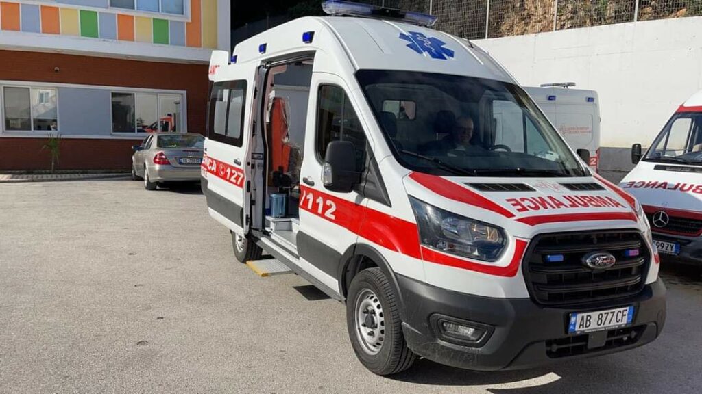 Aksident tragjik në Tiranë! Makina përplas për vdekje vogëlushin 7-vjeçar, shoferi ia mbath