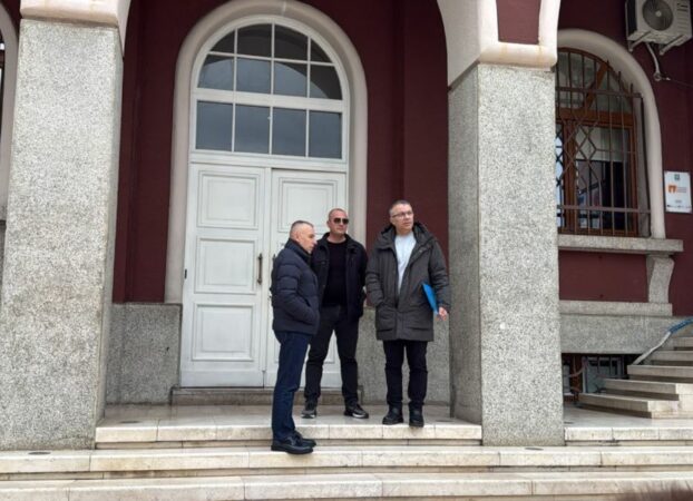 Igli Cara: Na u mohua e drejta të ndjekim takimin e Ramës me banorët që preken nga projekti TID në Durrës (VIDEO)