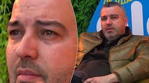 “O Zot ma ruaj djalin”/ Rogerti shpërthen në lot pas debatit me Selin: Kërkoj falje për…