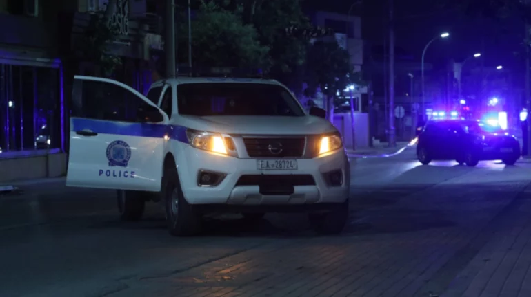 Krim në familje/ U godit me thikë nga vëllai, ndërron jetë 67-vjeçari në Kretë