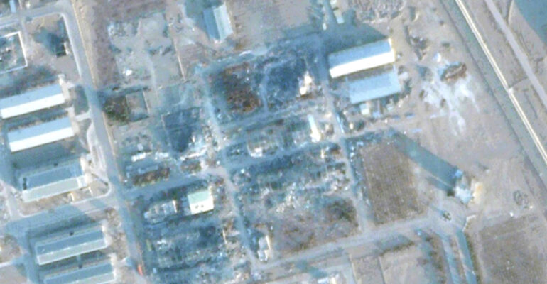 Irani përgatitet për një sulm të mundshëm amerikan/ Hyrjet në termocentralin bërthamor të Isfahanit mbulohen me dhe