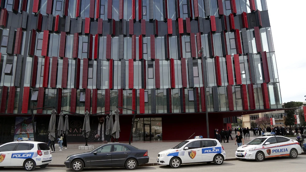 Ndeshja Tirana-Partizani/ Policia plan masash, rrugët që do të bllokohen në orën 14:00