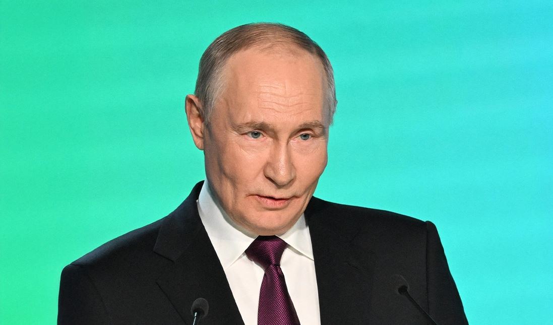 Putin nënshkruan ligjin, i jep fuqi FSB-së që të ushtrojë kontroll mbi internetin në Rusi