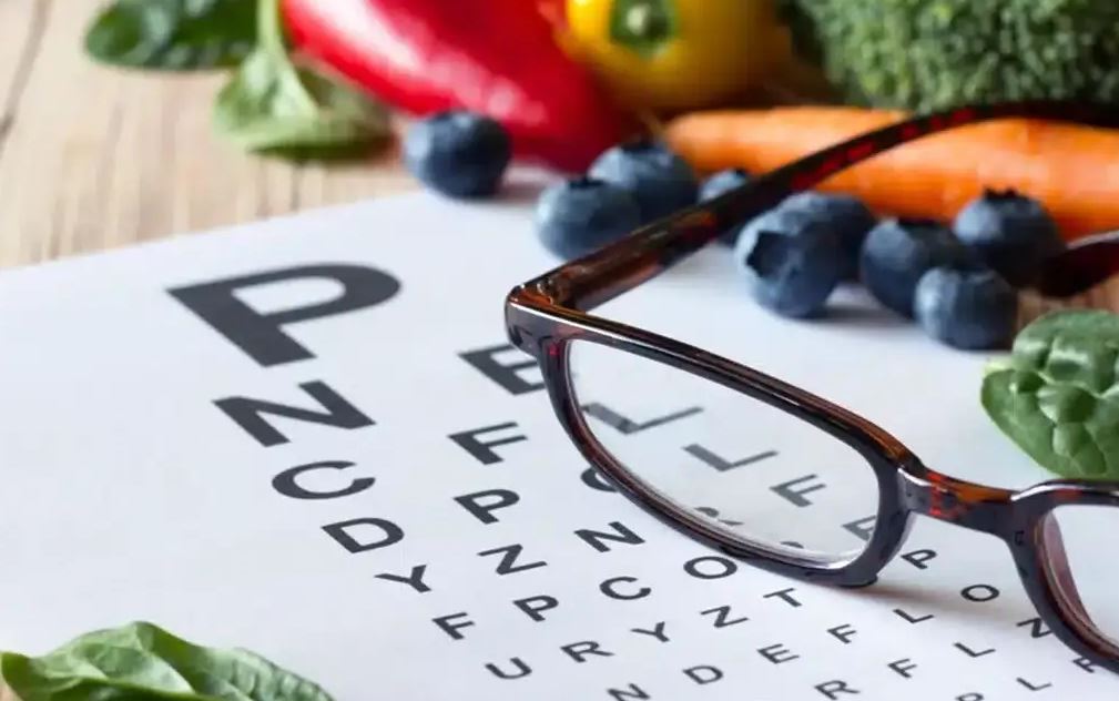 Nga vezët te peshku, zbuloni cilat janë ushqimet që mbrojnë shëndetin e syve