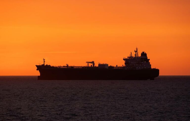 Kriza energjetike në Kubë, Rusia i vjen në ndihmë me 100 mijë ton naftë