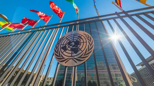 Tensionet në Lindjen e Mesme/ OKB: Rreth 20 mijë marinarë dhe 15 mijë pasagjerë të anijeve turistike janë bllokuar në Gjirin Persik