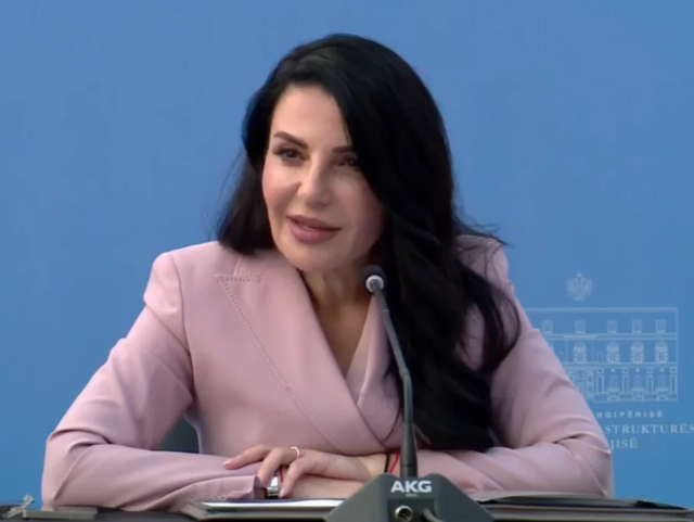 Balluku: 300 apartamentet bashkë me limuzinat dhe jahtet janë pjesë e gjyqit publik