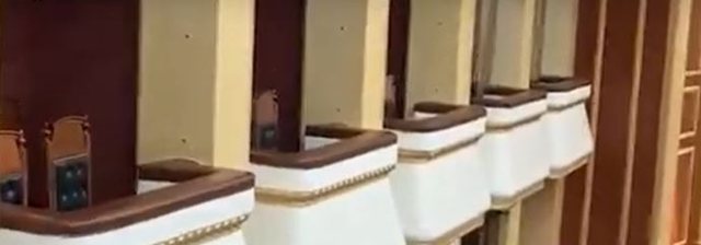 Diplomatët ndërkombëtarë bojkotojnë seancën plenare