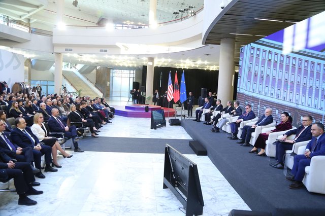 BIRN: Procesi i vetingut mbyll siparin, duke lënë pas një sistem drejtësie të brishtë