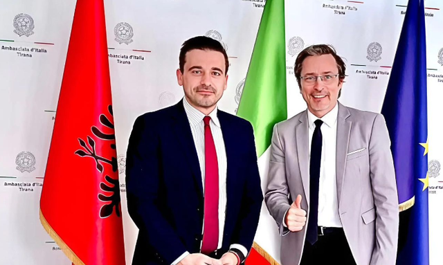Doganat Shqiptare dhe Italia forcojnë bashkëpunimin institucional