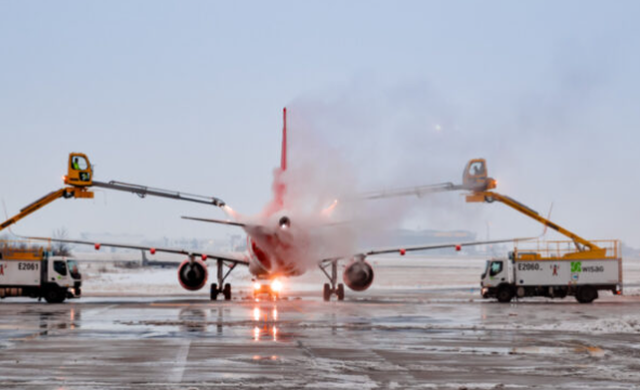 Greva bllokon aeroportin kryesor të Berlinit