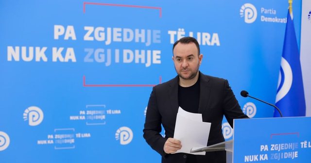 “Polici i arrestuar porositi 400 kg kokainë për bandën kriminale”, Balliu: Policia është kthyer në dorën e zezë të krimit në shtet