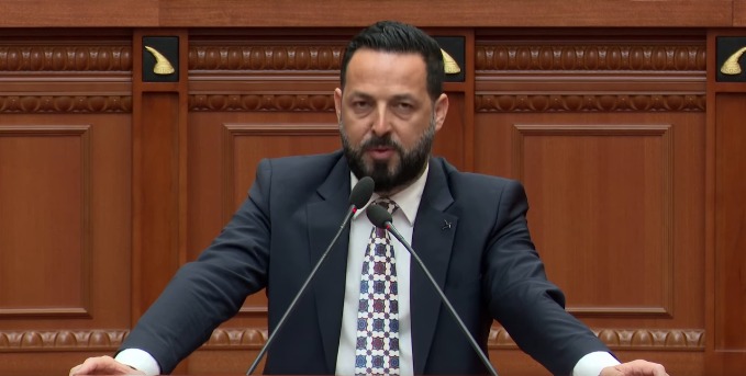 Aksi “Vath Turja” në Durrës në gjendje skandaloze, deputeti Arkend Balla e ngre si shqetësim në Kuvend