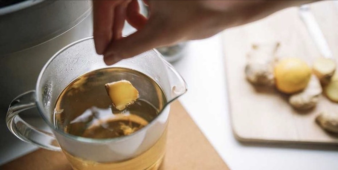 Këto janë ushqimet dhe pijet më të mira për të ndihmuar në luftimin e refluksit 