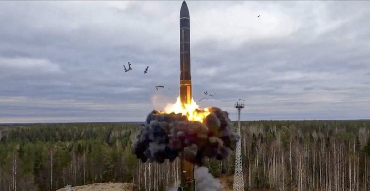 Ultimatum 48-orësh nga Trump/ Irani kërcënon me mbylljen e Ngushticës së Hormuzit 