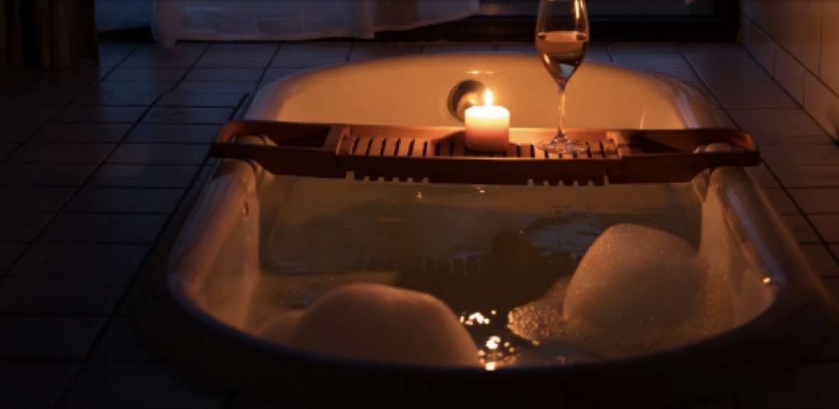 Çfarë është ‘rutina e ujit të nxehtë’ dhe pse ta praktikoni 