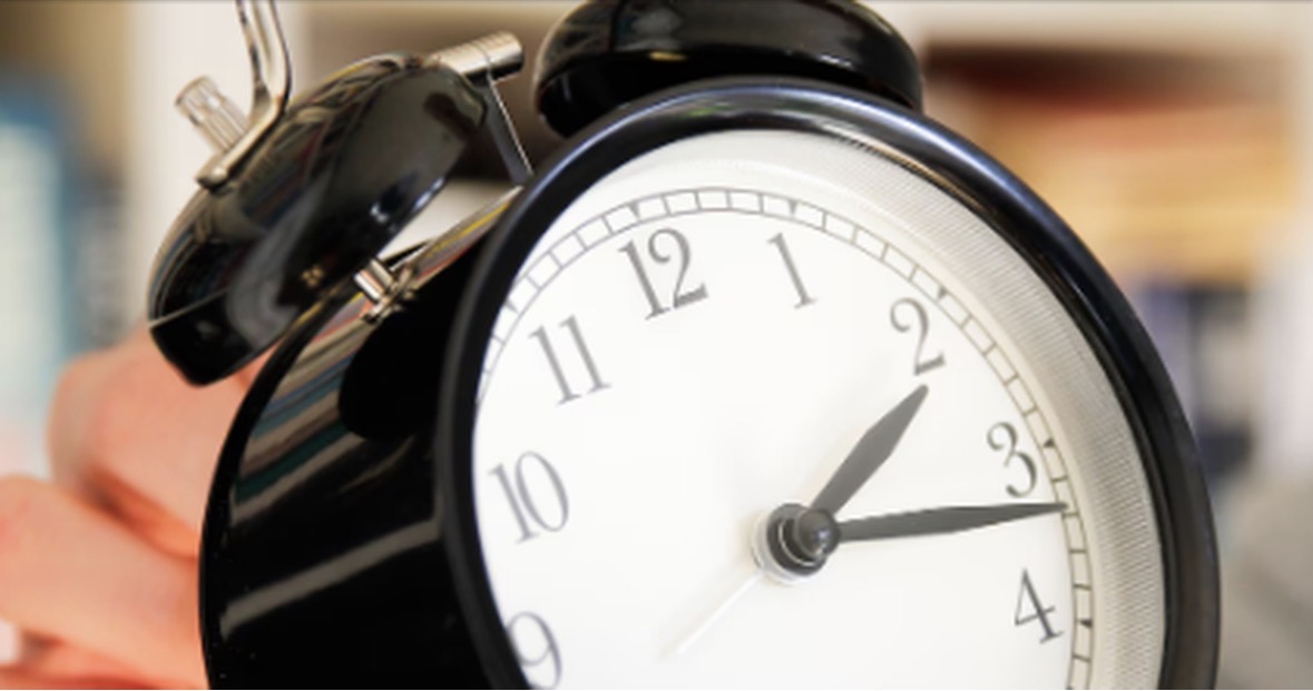 Të dielën ndryshon ora! Do flemë një orë më pak apo më shumë? 