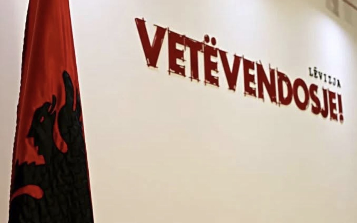 Kushtetuesja rrëzoi dekretin e Vjosa Osmani, vjen reagimi i parë nga Vetëvendosje