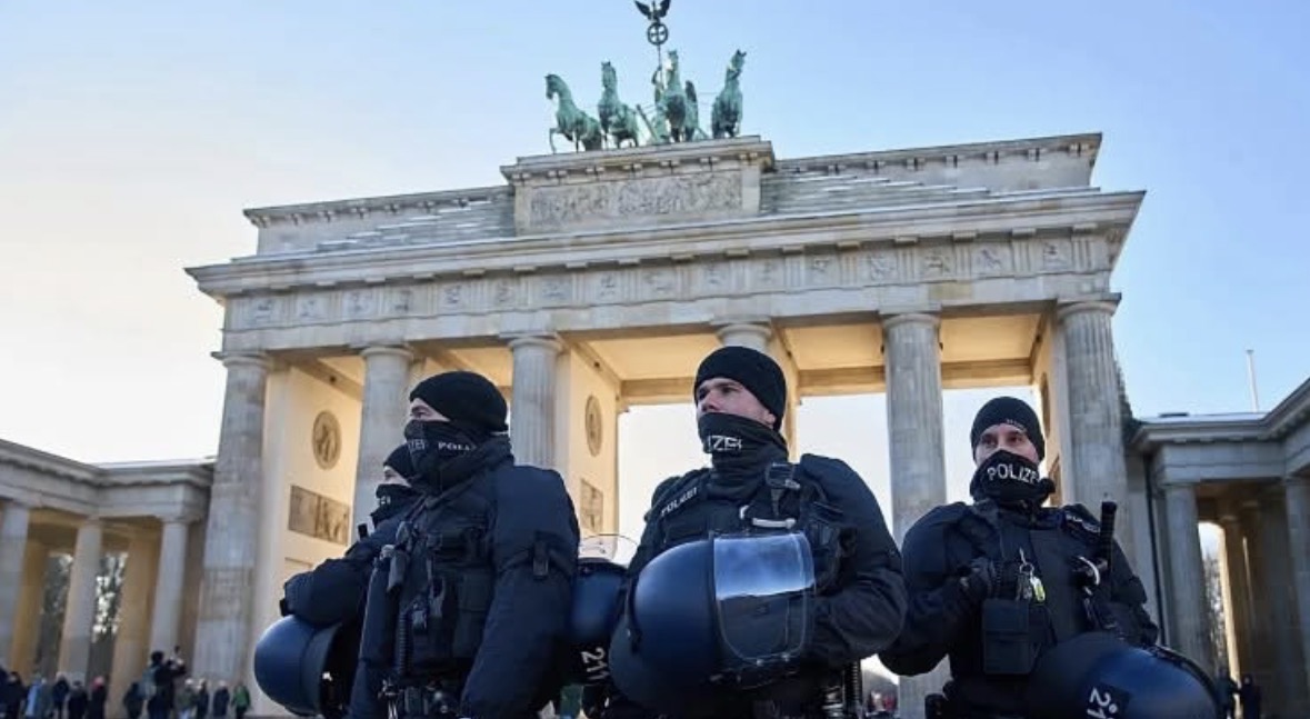 Planifikonin sulme ndaj objektivave hebraike dhe izraelite, gjykata gjermane dënon me 4-6 vite burg katër burra