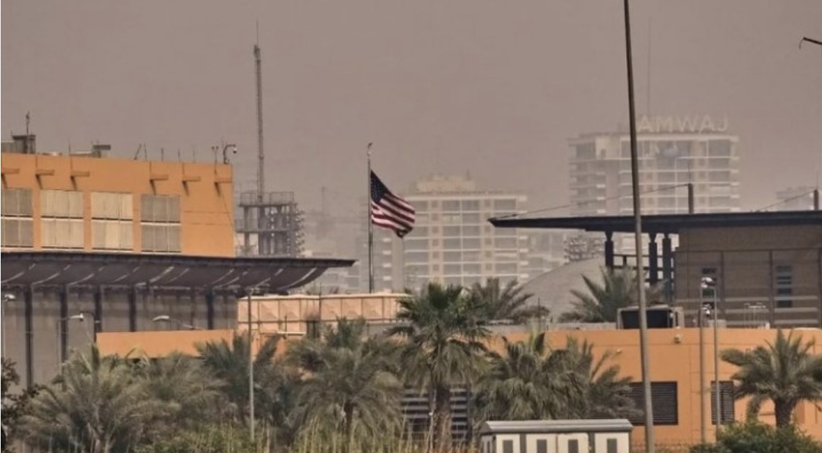 Ambasada amerikane në Irak u bën thirrje qytetarëve të saj të largohen nga vendi