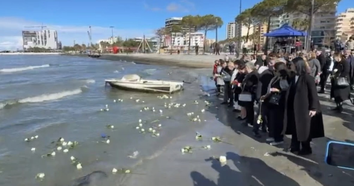 Përkujtohet në Vlorë 29-vjetori i Tragjedisë së Otrantos