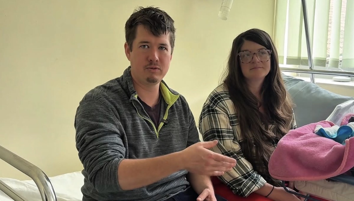 Çift amerikan zgjedh Shkodrën për lindjen e djalit, i vendosin emër shqiptar