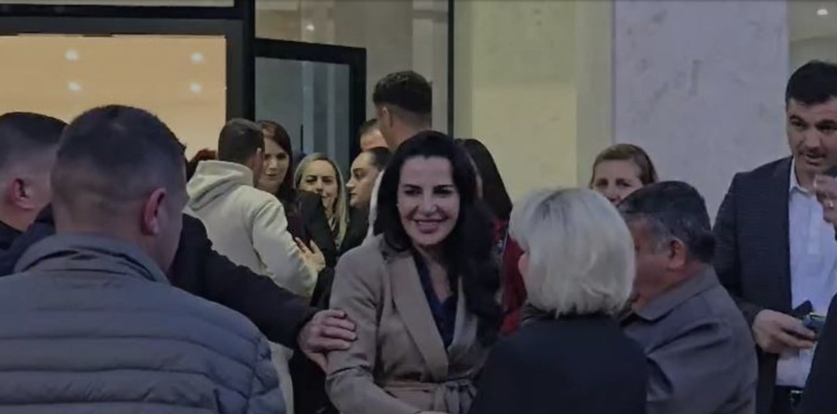 PS në lëvizje për zgjedhjet vendore/ Balluku thërret drejtuesit në Fier për betejën elektorale 