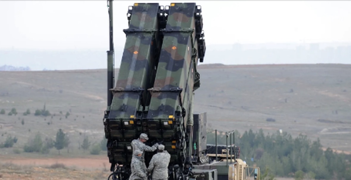 Raketa iraniane kapet nga sistemi mbrojtës i NATO-s mbi Mesdheun Lindor 