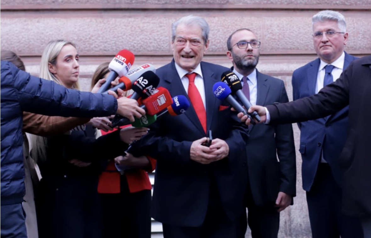 Berisha takim me raportuesit e Këshillit të Europës: Shqipëria ka bërë kthimin mbrapa më të madh në 32 vite