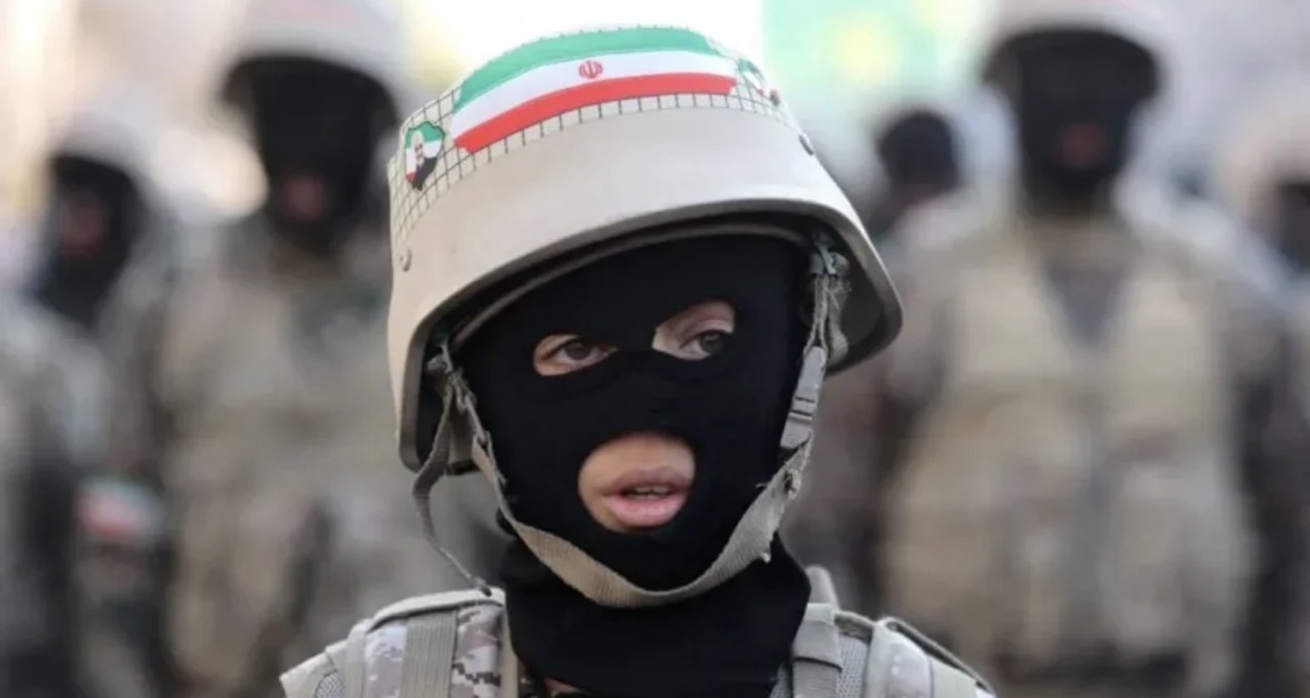 Irani akuzohet për përdorimin e fëmijëve në role sigurie gjatë konfliktit, organizatat ndërkombëtare: Shkelje e rëndë