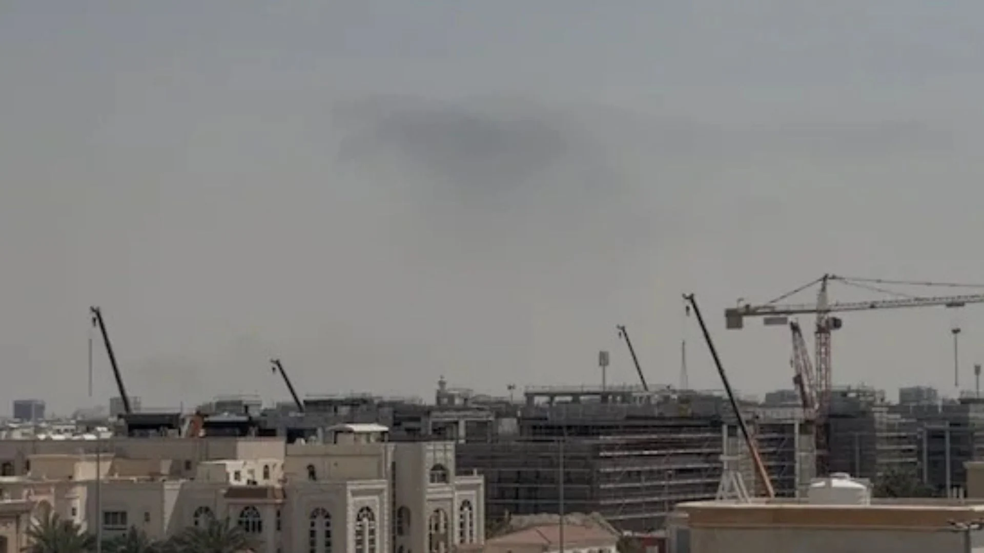 Sulmet iraniane në Abu Dhabi, shtetasi pakistanez humb jetën pasi goditet nga mbetjet raketore