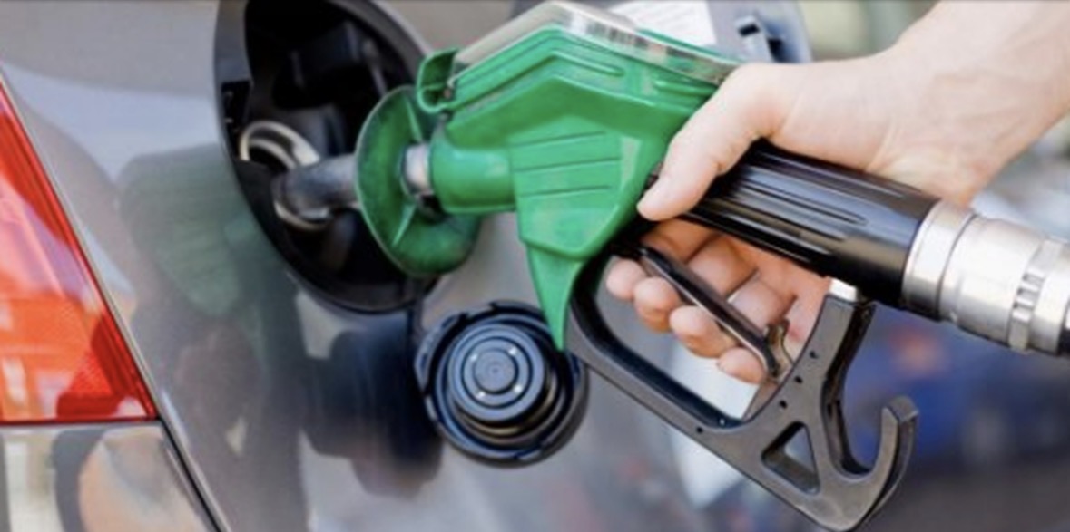 Pasojat e luftës në Iran po fillojnë të ndihen/ Nafta “fluturon” në Elbasan, çmimi kap 195 lekë për litër 